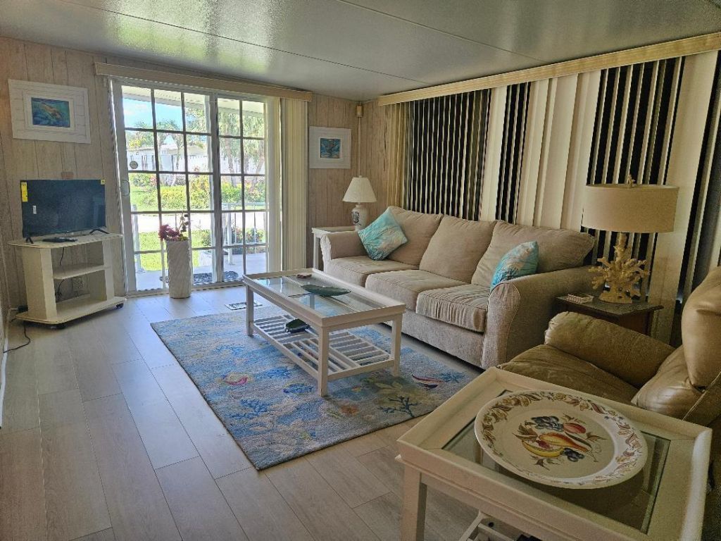 6948 SE Delegate Street, Hobe Sound, FL 33455 Photo