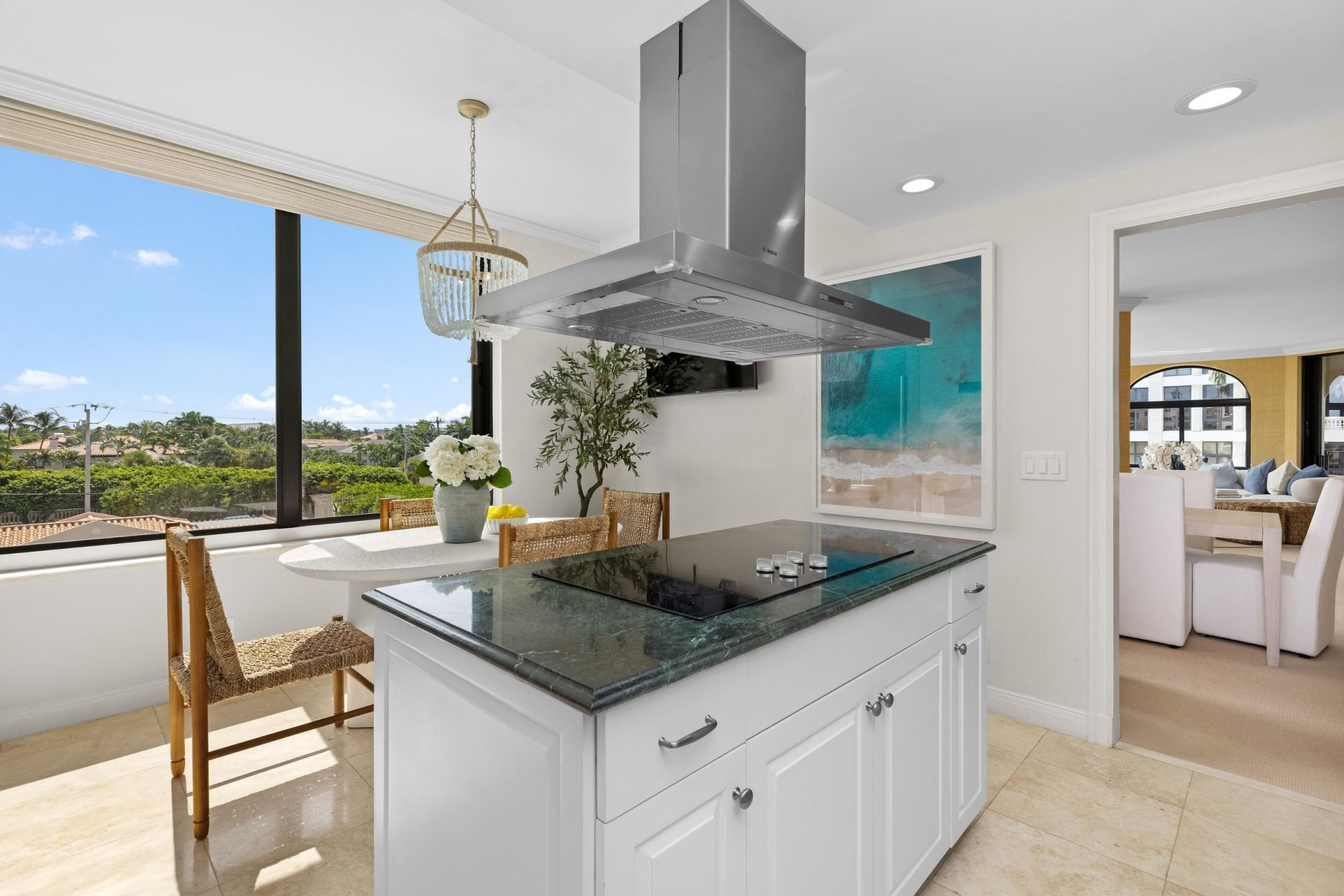 200 Bradley Place, Unit 301, Palm Beach, FL 33480 Photo