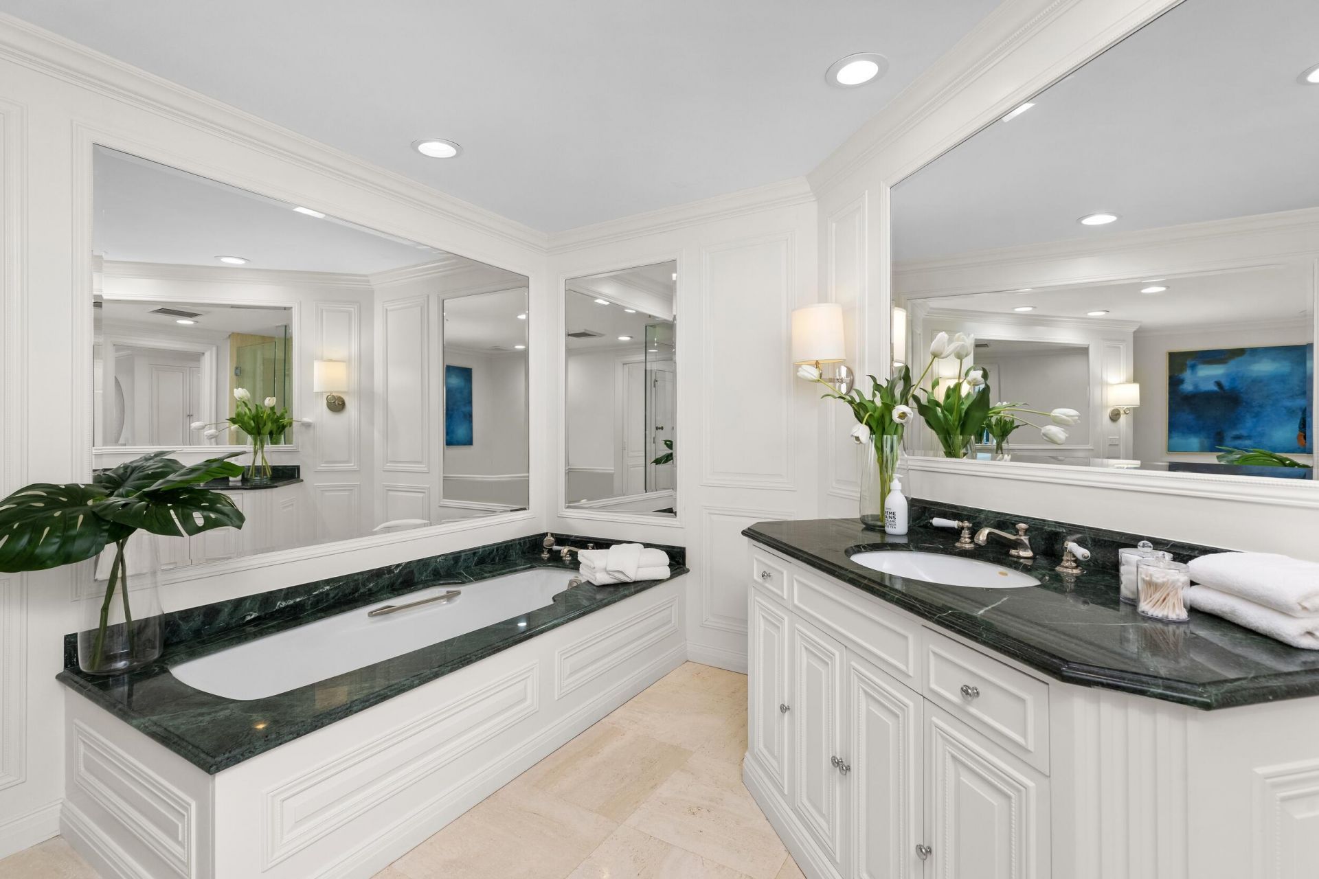 200 Bradley Place, Unit 301, Palm Beach, FL 33480 Photo