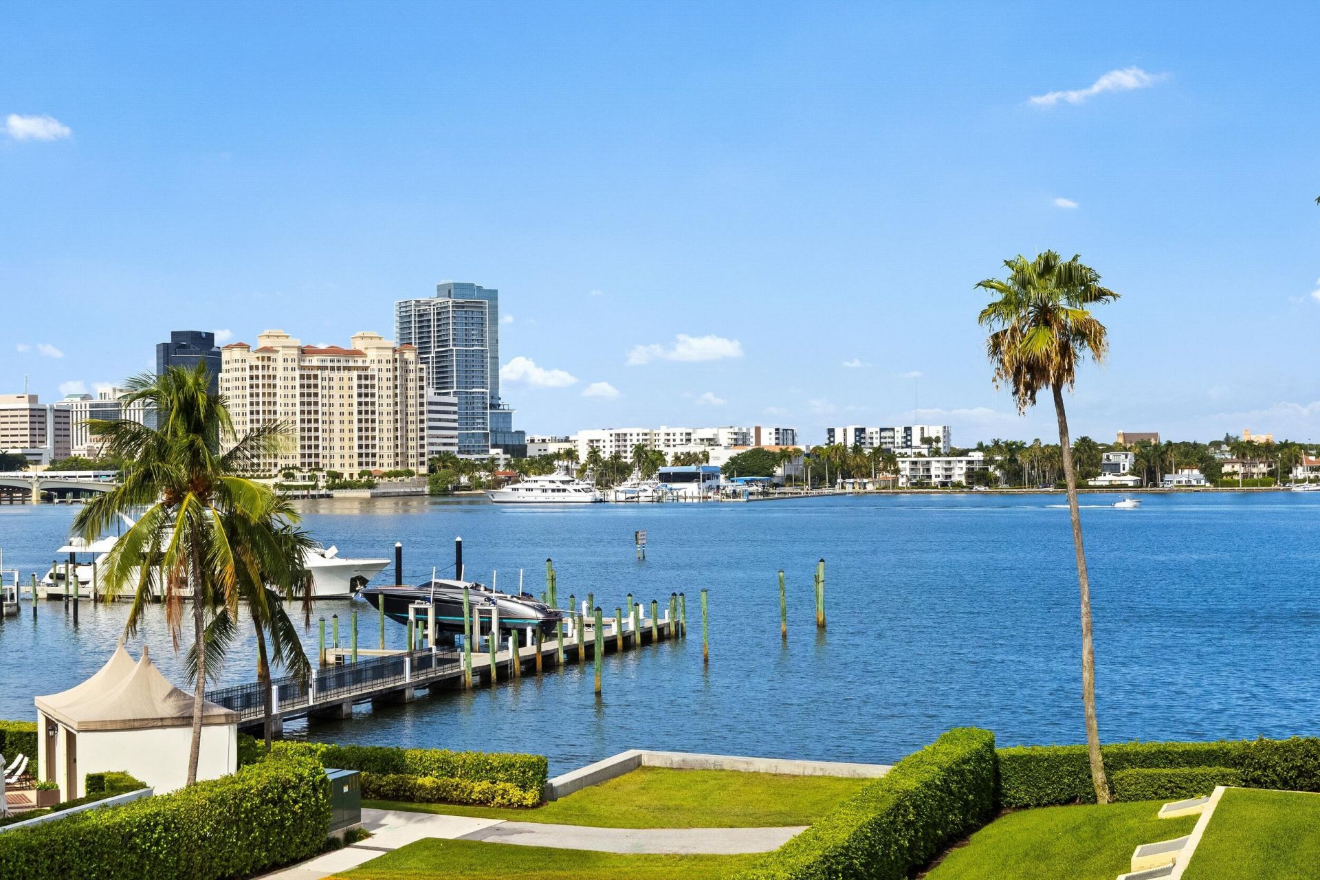 200 Bradley Place, Unit 301, Palm Beach, FL 33480 Photo