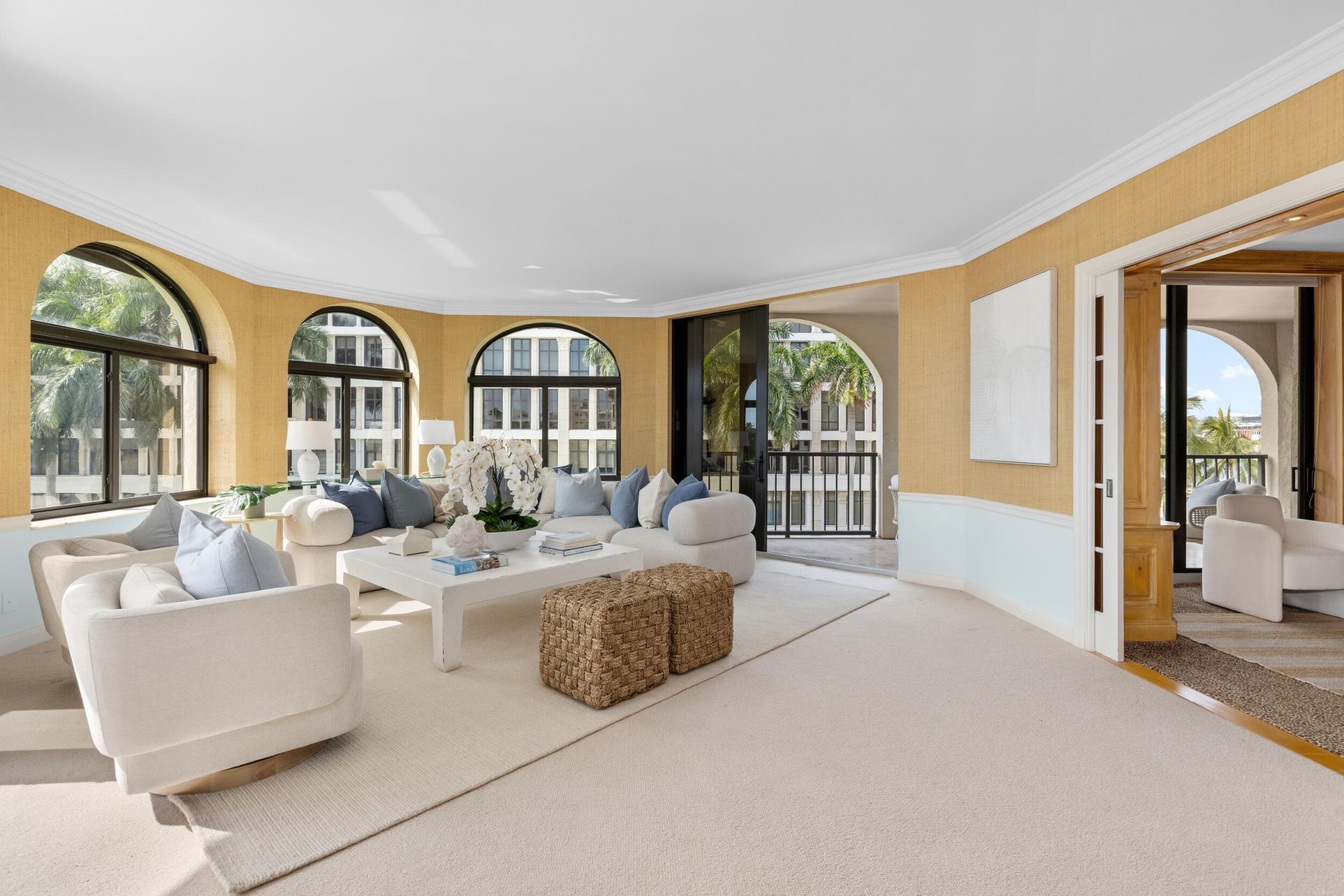 200 Bradley Place, Unit 301, Palm Beach, FL 33480 Photo