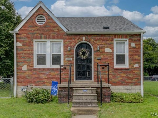 2009 N 3rd Street , St Charles, MO 63301