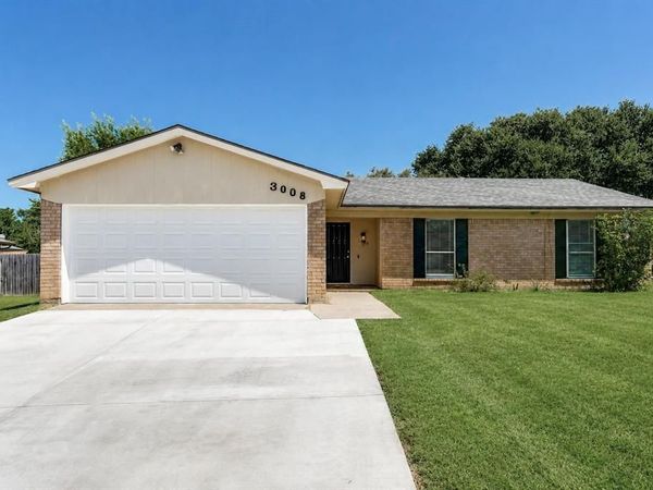 3008 Highgate Lane, Bedford, TX 76021
