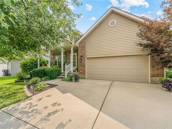 10912 N Wallace Avenue, Kansas City, MO 64157
