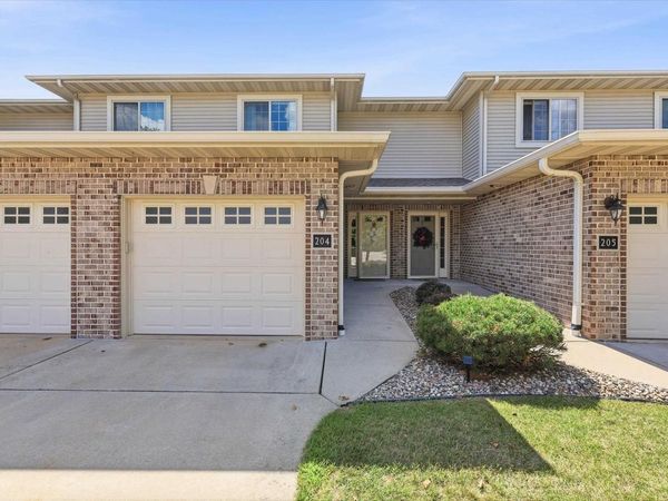 1300 ALPINE DRIVE, Unit 204, Green Bay, WI 54311
