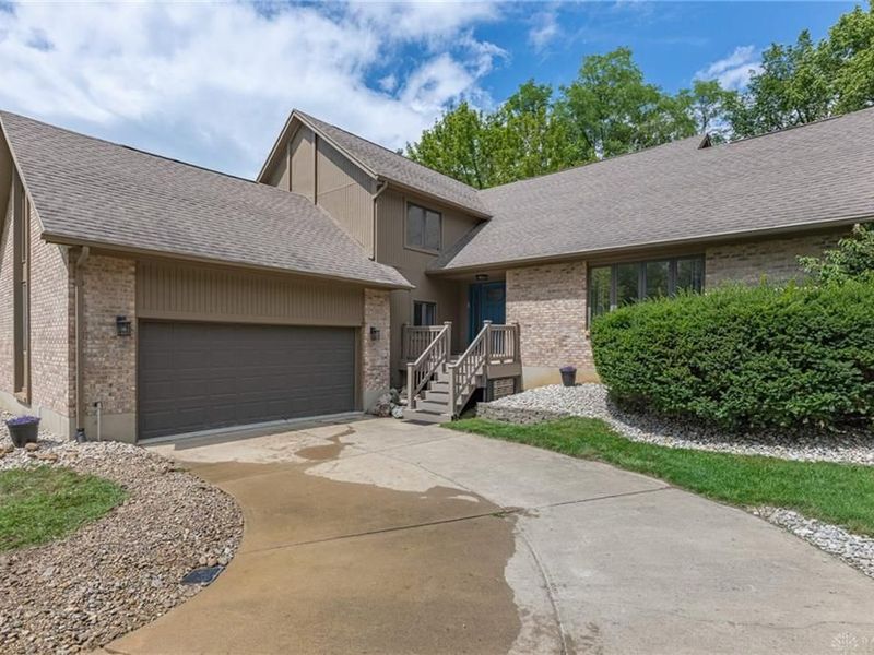 1828 W Tamarron Court, Springboro, OH 45066 Photo 3