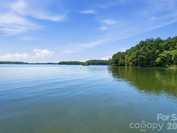 9265 Belle Pines Court, Sherrills Ford, NC 28673