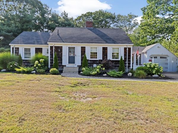 4 Country Drive, Hingham, MA 02043