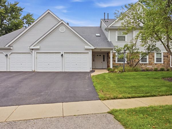 66 Beechmont Court , Unit Z1, Schaumburg, IL 60193