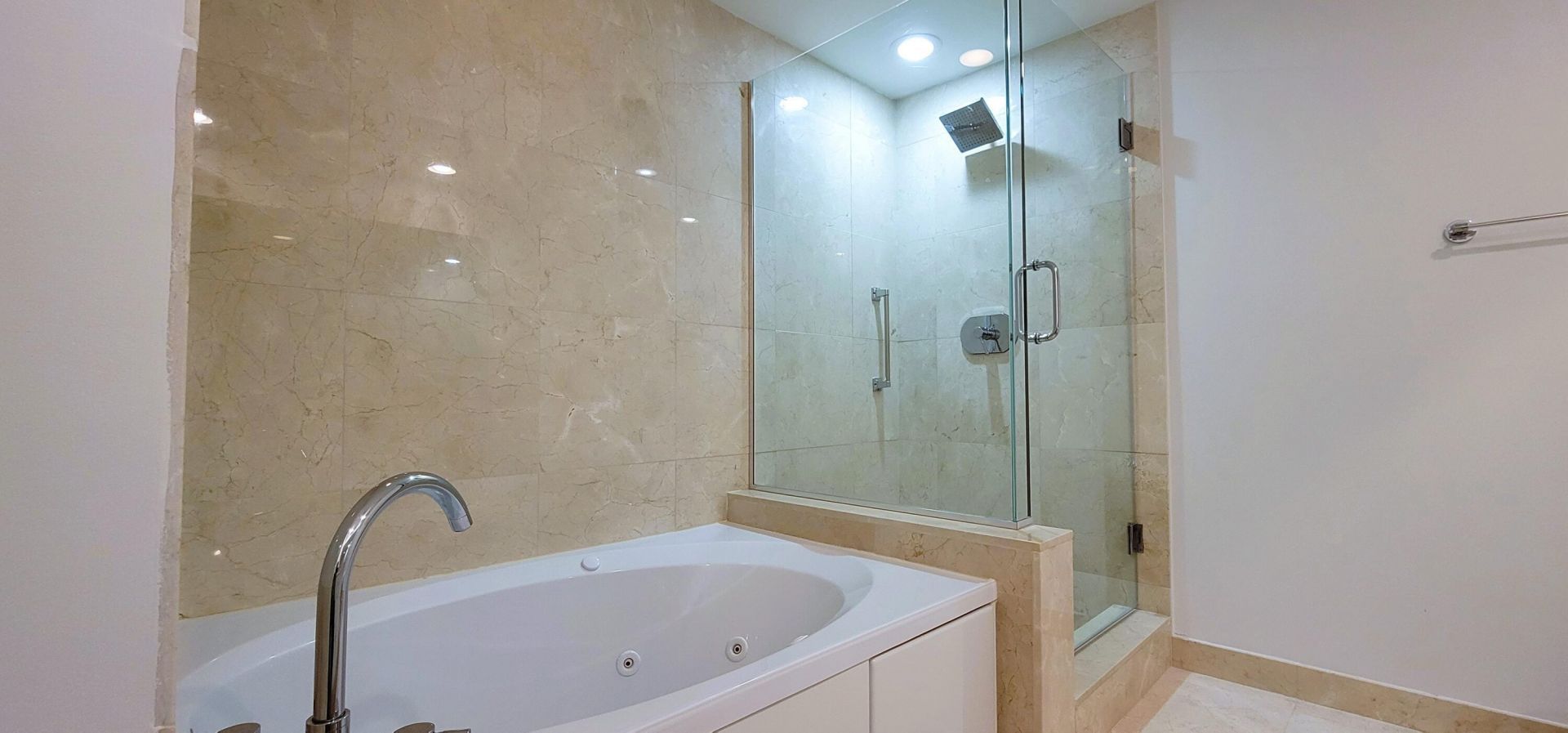 550 Okeechobee Boulevard, Unit 1520, West Palm Beach, FL 33401 Photo