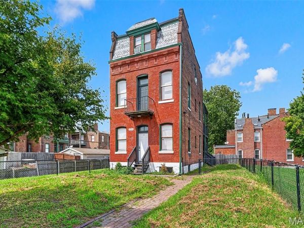 2209 Shenandoah Avenue, St Louis, MO 63104