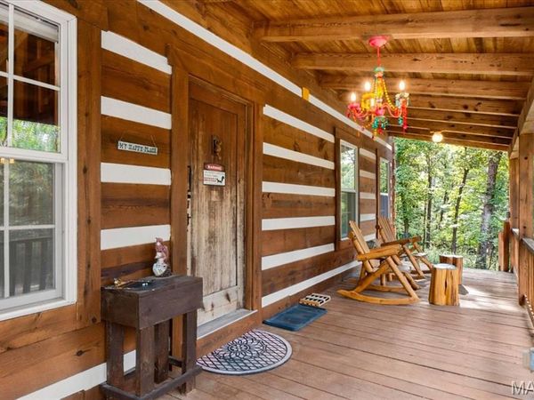 6195 N Lakeshore Drive , Hillsboro, MO 63050