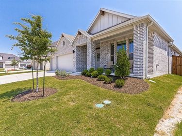 1216 Nuevo Rancho Lane, Fort Worth, TX 76052