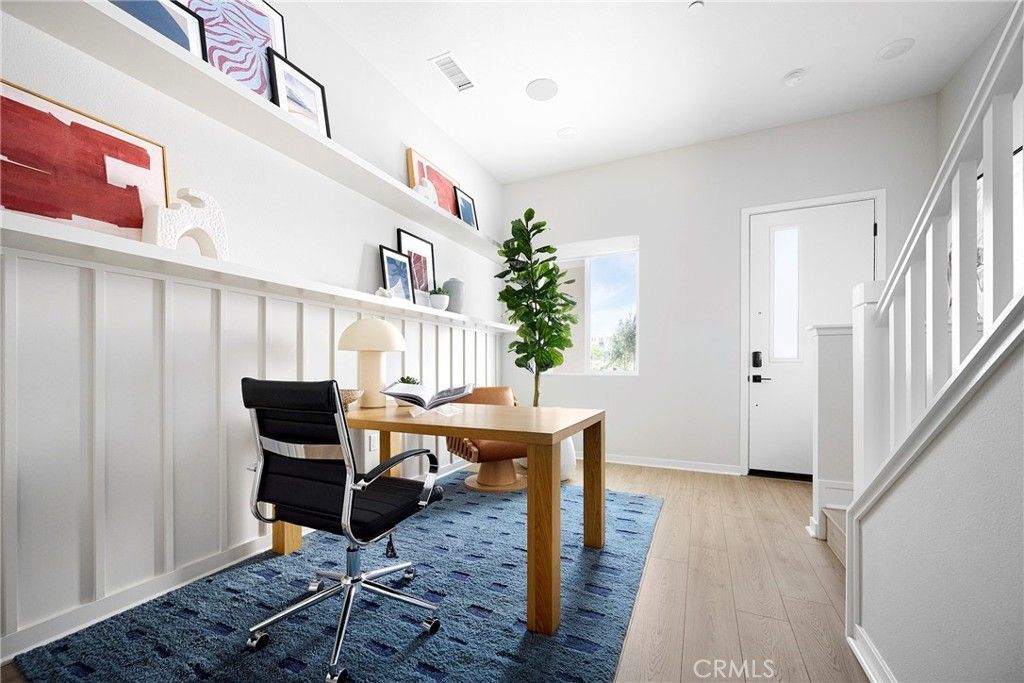 467 Treble, Irvine, CA 92618 Main Photo