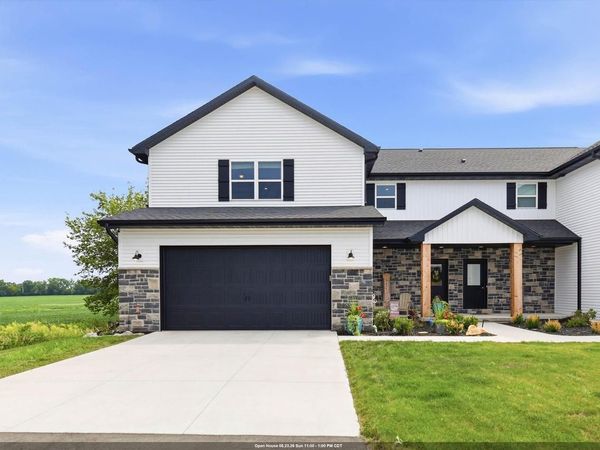 2601 ST THOMAS LANE, Neenah, WI 54956