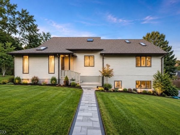 143 Veazy St, North Caldwell, NJ 07006