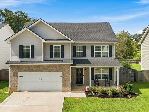 7621 Honey Oaks Rd, Corryton, TN 37721