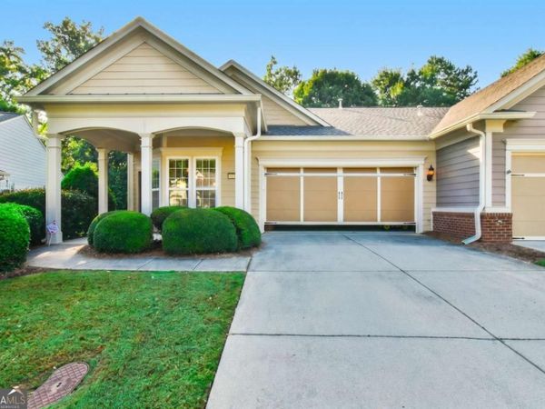 6136 Longleaf Drive, Hoschton, GA 30548