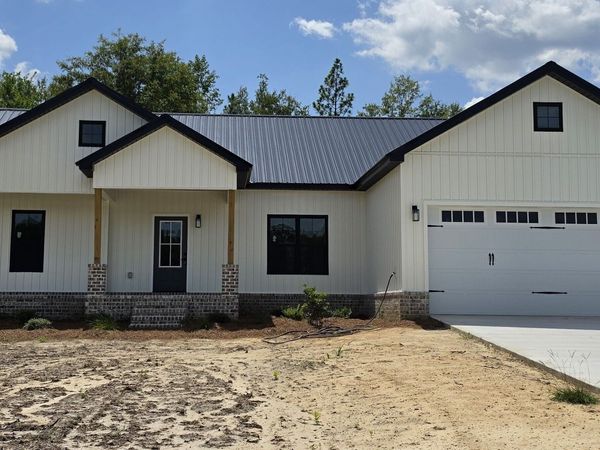 1150 Paris Avenue, Swainsboro, GA 30401