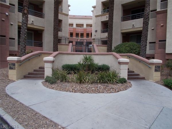 260 E Flamingo Road , Unit 224, Las Vegas, NV 89169