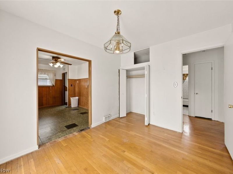 14577 N Gallatin Boulevard, Brook Park, OH 44142 Photo 10