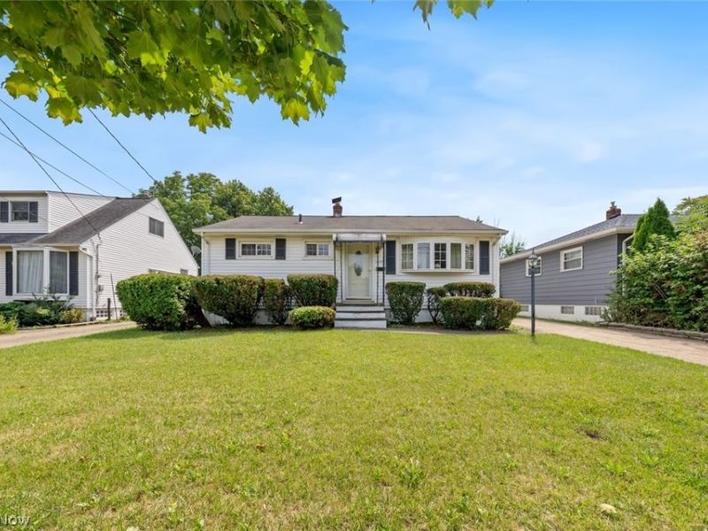 14577 N Gallatin Boulevard, Brook Park, OH 44142 Photo 2