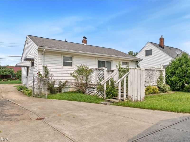 14577 N Gallatin Boulevard, Brook Park, OH 44142 Photo 31