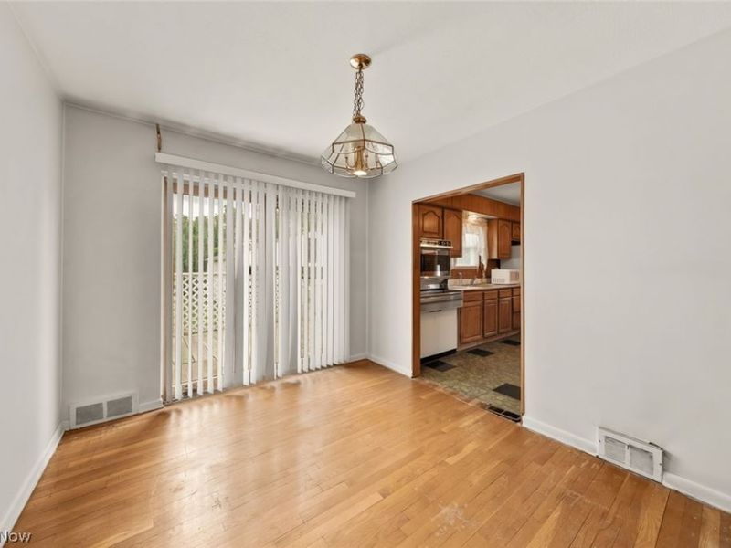 14577 N Gallatin Boulevard, Brook Park, OH 44142 Photo 9