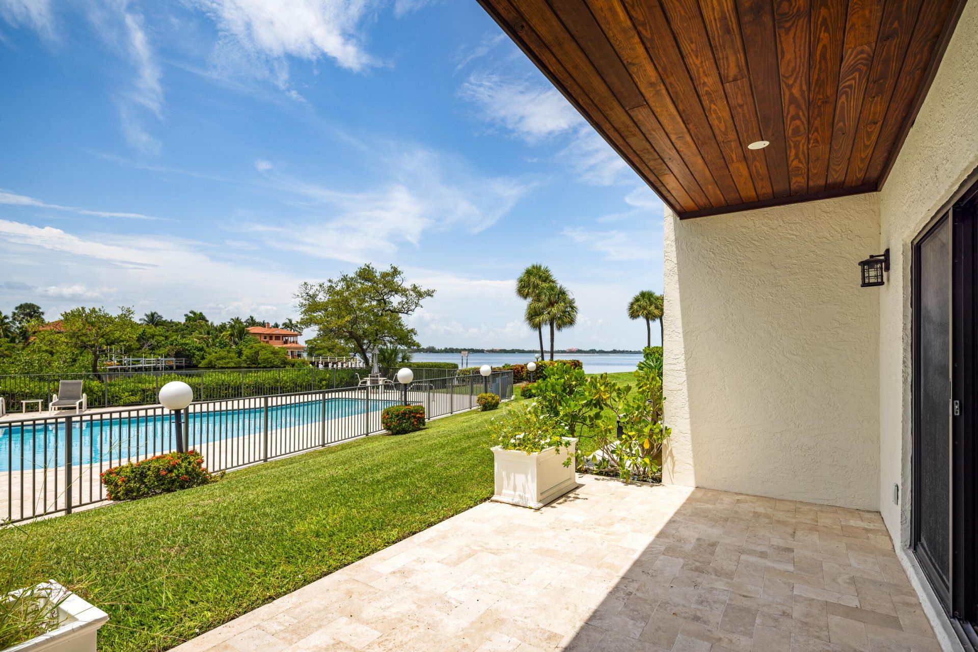 3474 S Ocean Boulevard, Unit 10, Palm Beach, FL 33480 Photo