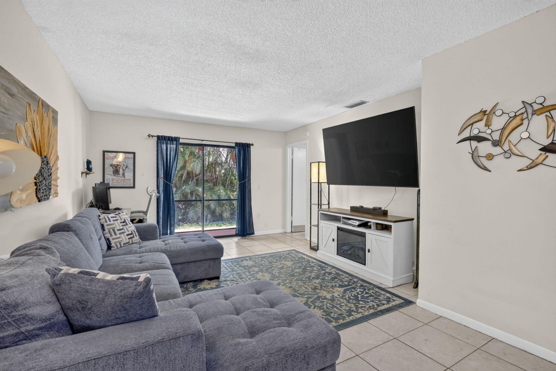 2950 NW 109th Terrace, Sunrise, FL 33322 Photo