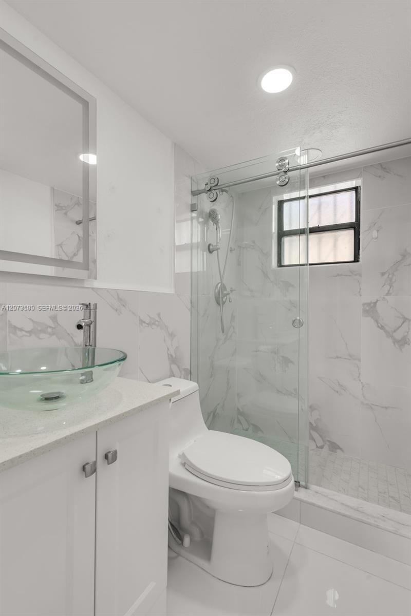 2775 W 62nd St, Unit 206, Hialeah, FL 33016 Photo