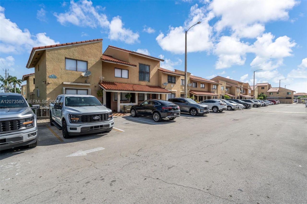 2775 W 62nd St, Unit 206, Hialeah, FL 33016 Photo