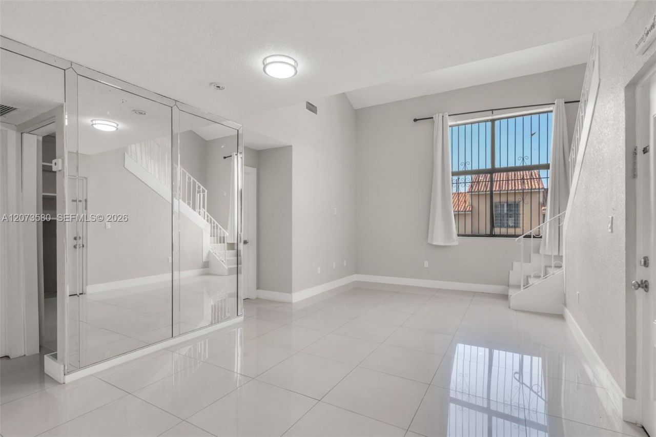 2775 W 62nd St, Unit 206, Hialeah, FL 33016 Photo