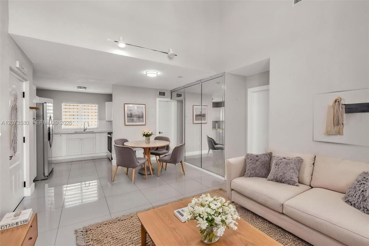 2775 W 62nd St, Unit 206, Hialeah, FL 33016 Photo