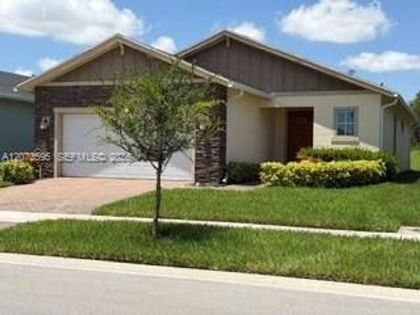 556 SE Mulberry Way, Port St. Lucie, FL 34984