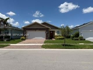 556 SE Mulberry Way, Port Saint Lucie, FL 34984 Photo