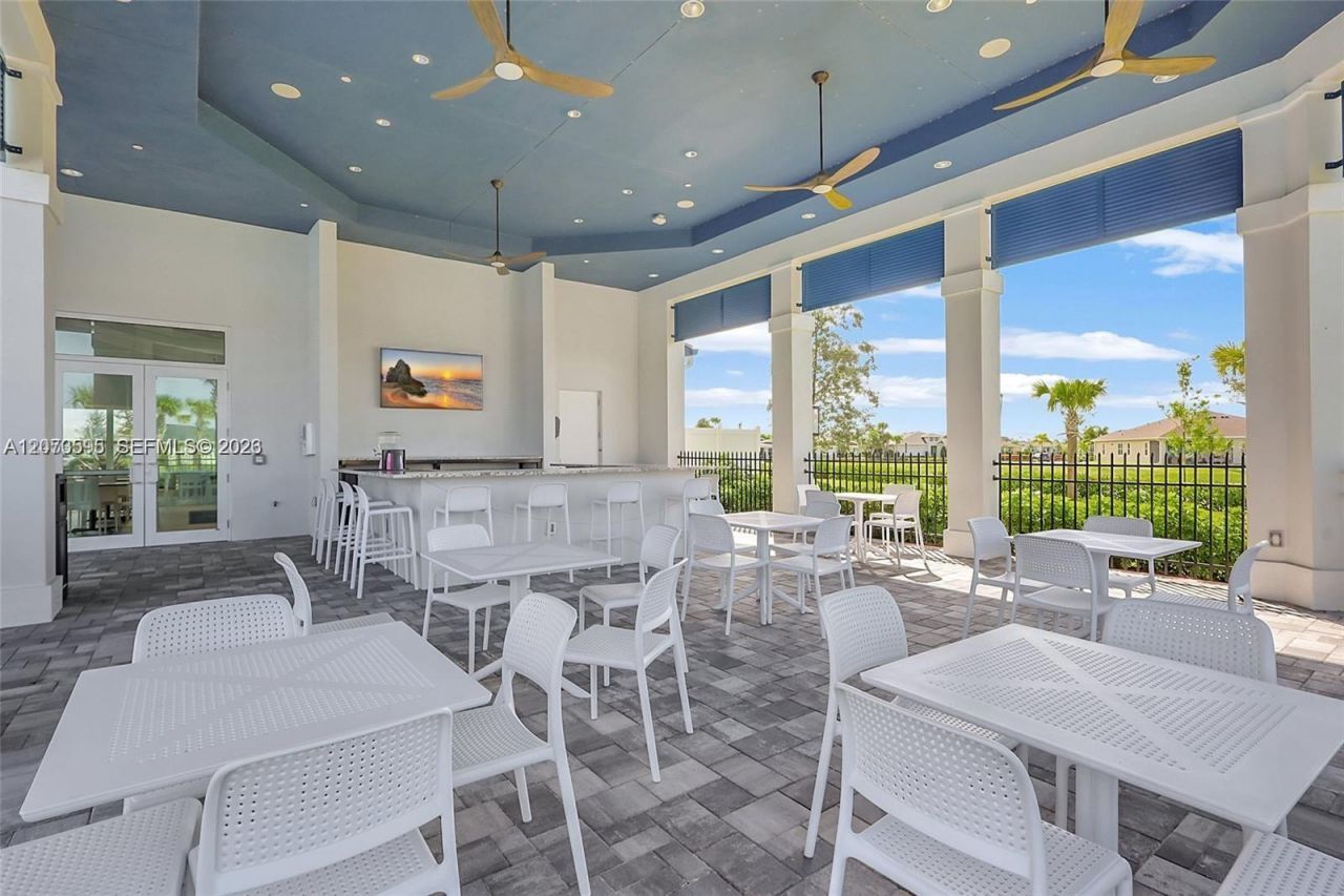 556 SE Mulberry Way, Port Saint Lucie, FL 34984 Photo