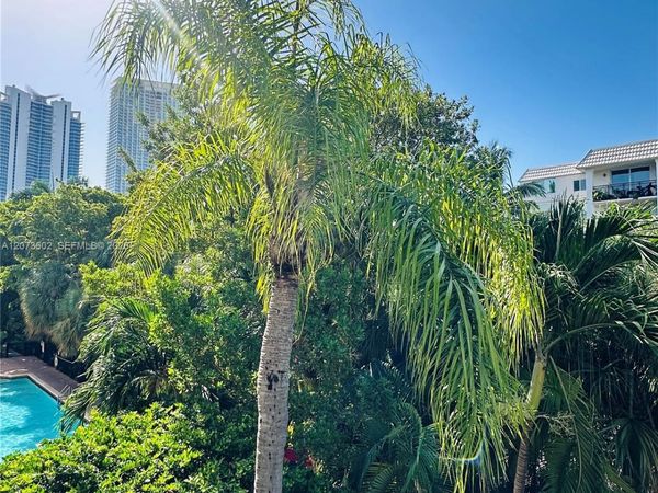 17125 N Bay Rd , Unit 3311, Sunny Isles Beach, FL 33160