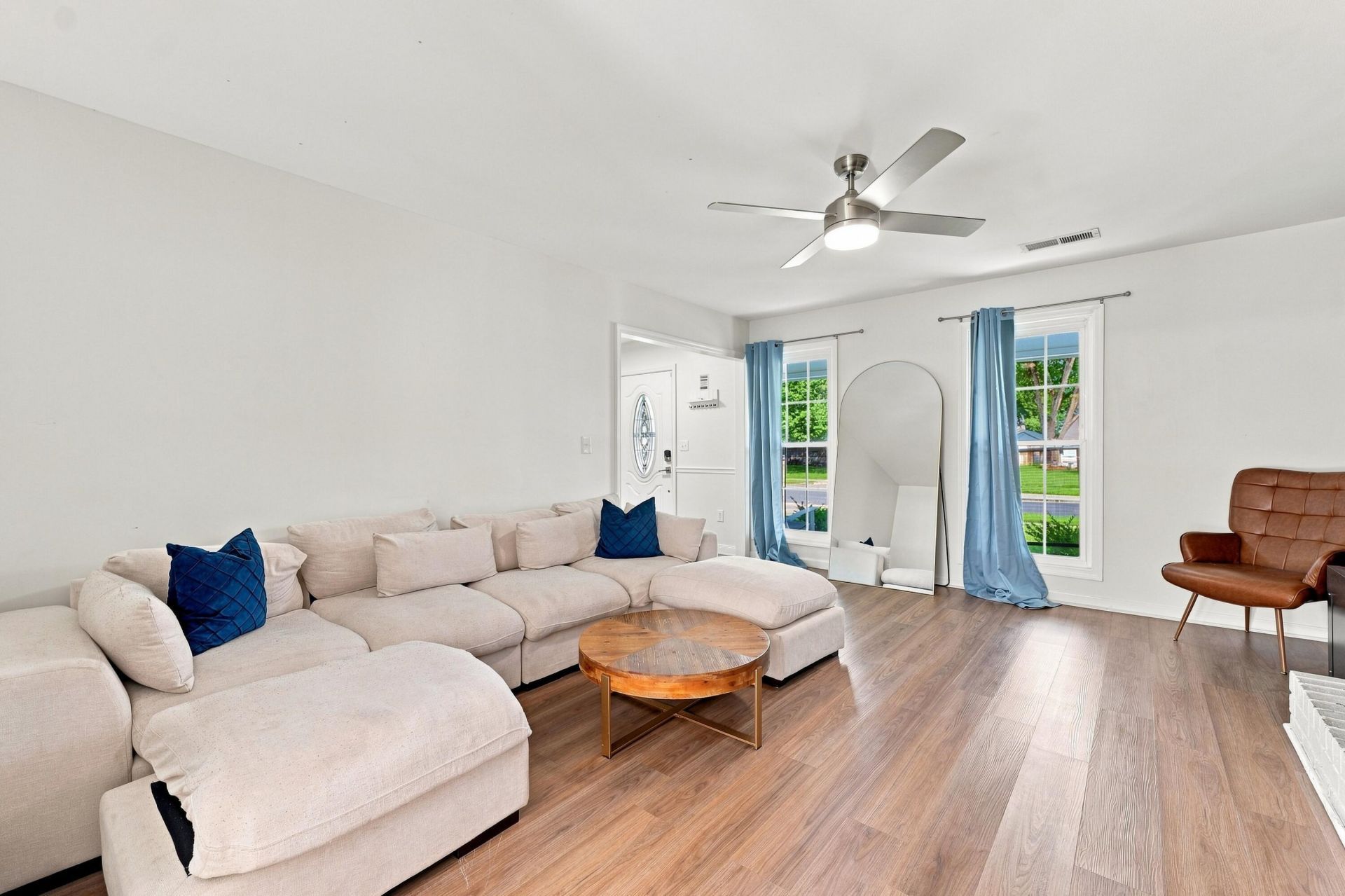 506 Tram Boulevard Photo 11