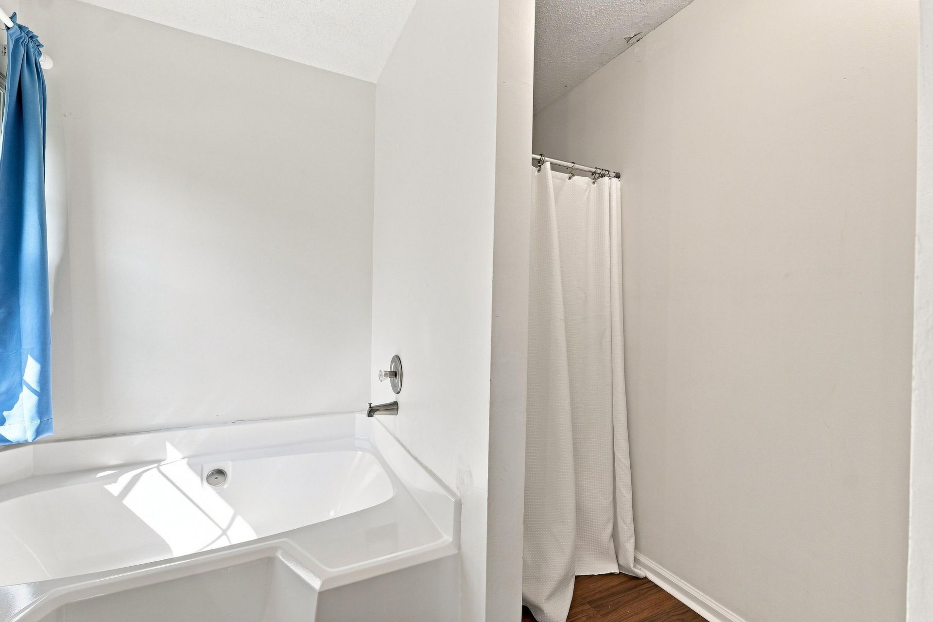 506 Tram Boulevard Photo 30