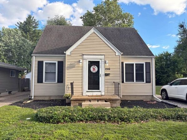1518 W Iles Avenue, Springfield, IL 62704