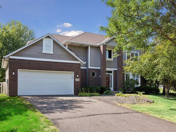3925 Urbandale Lane N, Plymouth, MN 55446