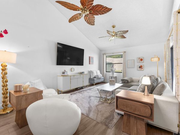 6138 ALOMA Lane, Boca Raton, FL 33433