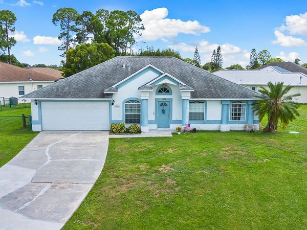 1526 SW Santander Avenue, Port St. Lucie, FL 34953
