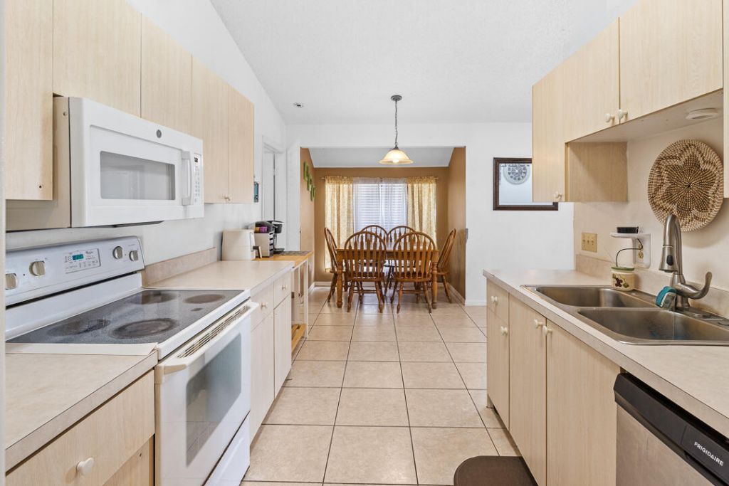 1526 SW Santander Avenue, Port Saint Lucie, FL 34953 Photo