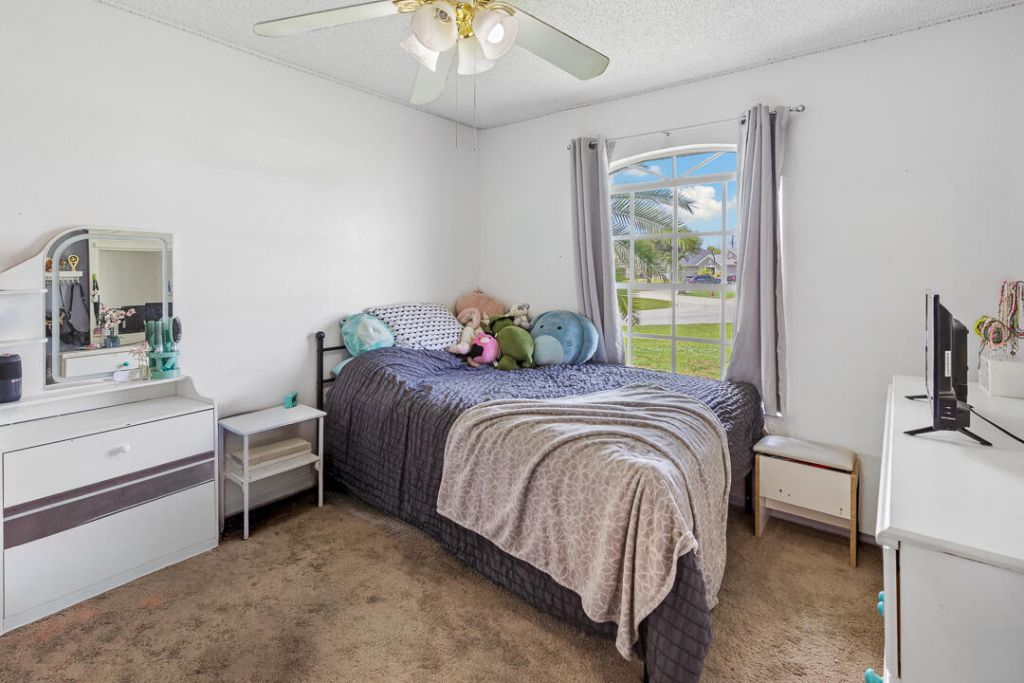 1526 SW Santander Avenue, Port Saint Lucie, FL 34953 Photo