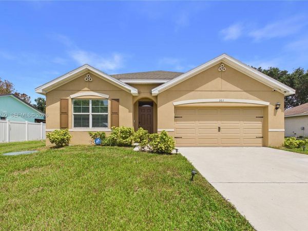 301 SE Volkerts Ter , Port St. Lucie, FL 34983