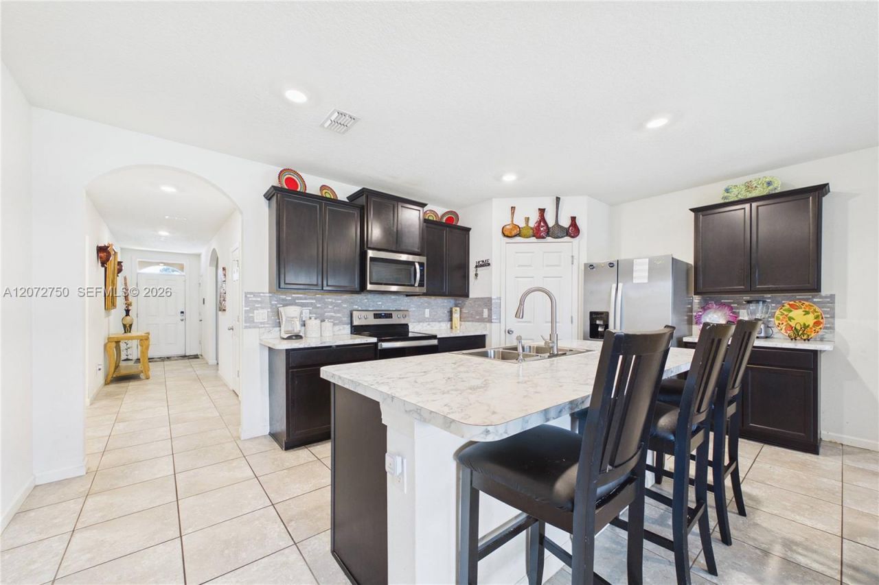 301 SE Volkerts Ter , Port Saint Lucie, FL 34983 Photo