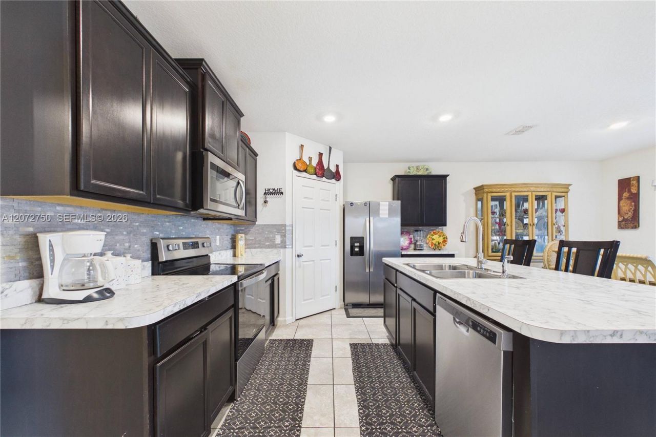 301 SE Volkerts Ter , Port Saint Lucie, FL 34983 Photo