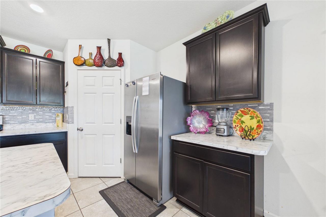 301 SE Volkerts Ter , Port Saint Lucie, FL 34983 Photo